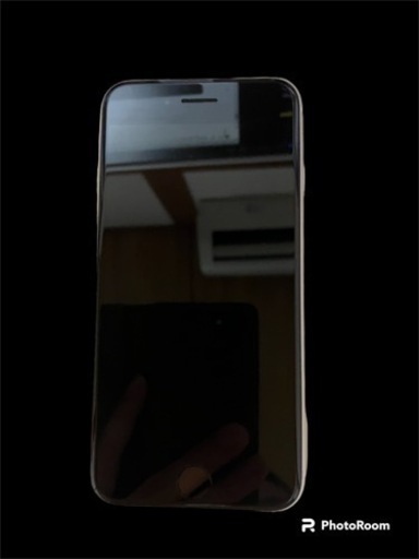 iPhone SE (第3世代) スターライト 64 GB docomo