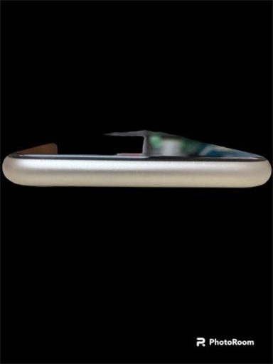 iPhone SE (第3世代) スターライト 64 GB docomo