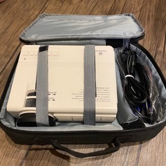 VANKYO LEISURE3 2400lm プロジェクターの画像