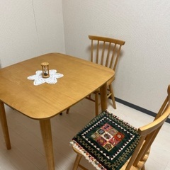?8/27まで！現地に引き取りに来れる方！テーブルと椅子