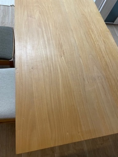 ダイニングテーブルセット　4点セット　リビングハウス