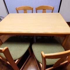 ダイニングテーブルお譲りします。