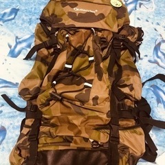 引き取り限定　バックパック。大容量　70L 迷彩色になります。
