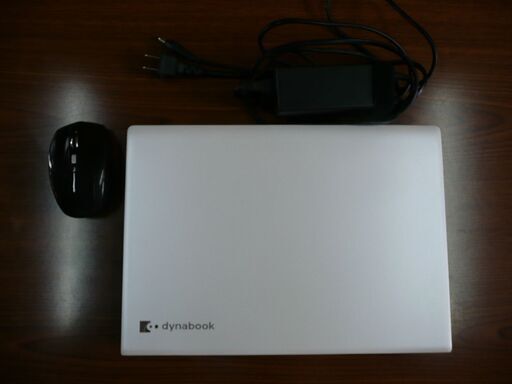 ノートパソコン、東芝 Dynabook R734M　ショップでウィンドウズ11Proに変えたものです。