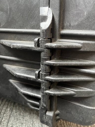 ペリカンケース1638中古