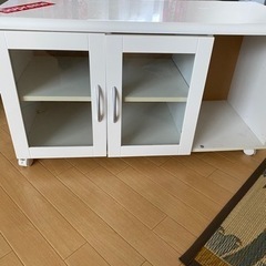 テレビ台の画像