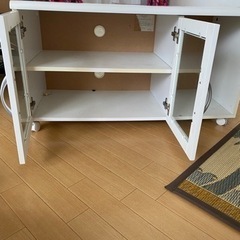 テレビ台の画像