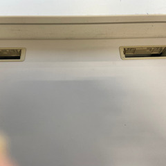 無料！鍵付きの中古デスク2個、あります。の画像