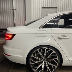 アウディ　A4 高年式美車　マトリクスLED 車検ロング　S8純正21インチ　の画像