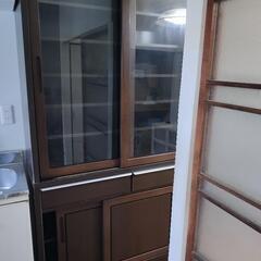 食器棚差し上げますの画像