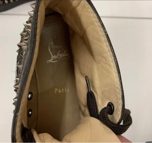 クリスチャンルブタン　スタッズスニーカー