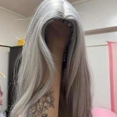 ホワイトカツラの画像