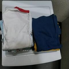子供服、キッズ服　１　お話中