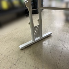 値下げ！J2590 Bauhutte バウヒュッテ 昇降式 ゲーミングデスク ロータイプ BHD-1200L-WH  クリーニング済み 新品参考価格32,196円の画像