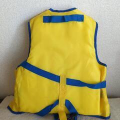 ホイッスル付き　ライフジャケットの画像