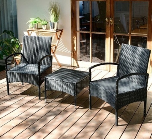 ブラックじゃないです！ラタン調の編み込みデザインがおしゃれなガーデンファニチャー3点セット