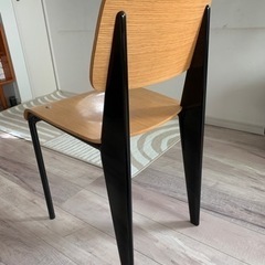 スタンダードチェア　ジャンプルーヴェ　チェア　リプロダクト　デスクチェア　ダイニングチェアの画像