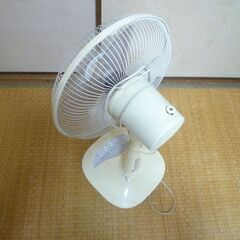 古い扇風機の画像