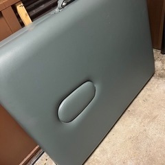 エステ　折りたたみベッド