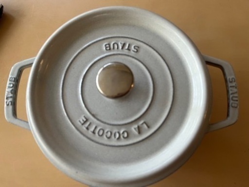 ストウブ　鍋