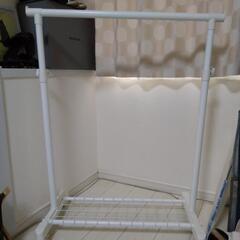 ハンガーラック　ホワイトの画像