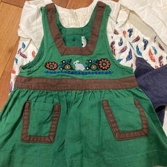女の子服セットの画像