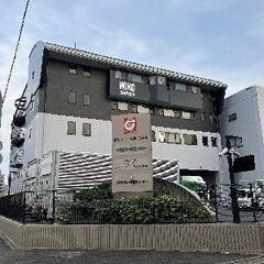 大型ドライバ－【日帰り】【ドラッグストアへ配送】【近距離ル－ト配送】中型免許必須の画像