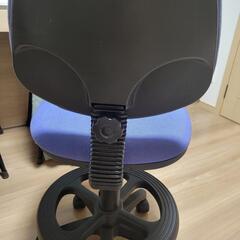 回転椅子の画像