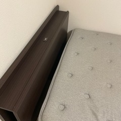 ニトリ　セミダブルベッドとマットレス　収納　電源の画像