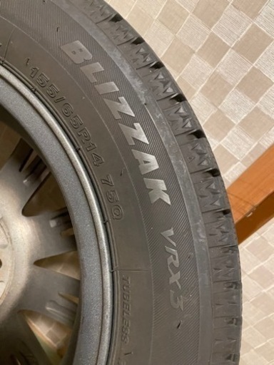 スタッドレスタイヤ 155/65/R14 VRX3 室内保管