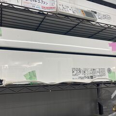 ☆中古￥26,800！【会員価格￥24,800】HITACHI　6畳2.2kwルームエアコン　家電　2019年製　RAS-G22J(W)型　【BH038】
