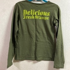 カジュアルTシャツ長袖の画像