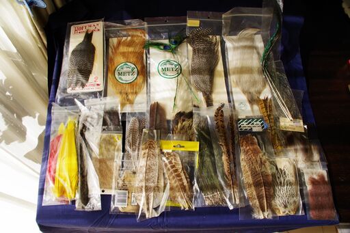 《フライタイイング用品》の出品です