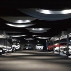 お洒落な外車ショールームスタッフ募集中