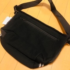 新品ショルダーバッグの画像