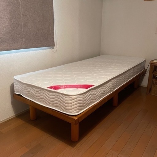 木製　セミシングルベッド