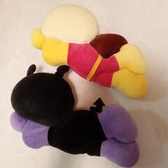 アンパンマン、ばいきんマンぬいぐるみセットの画像