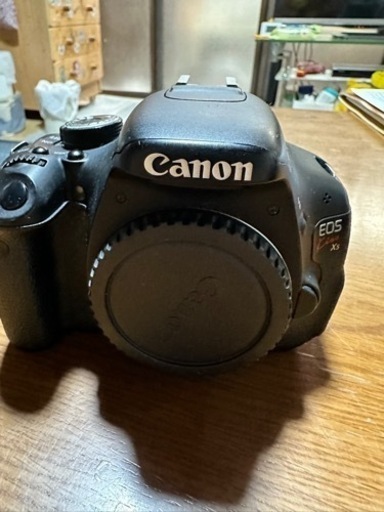 Canon カメラ　EOS kiss x5  大特価