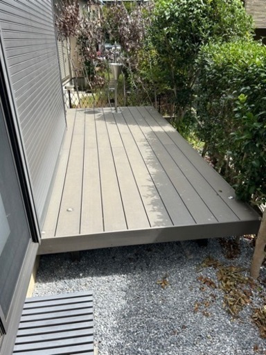 人工樹脂　ウッドデッキライト付き　未使用品