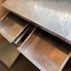 作業テーブル　ステンレス　キャビネット　東京 中野 杉並あたり 引取限定  店舗什器の画像