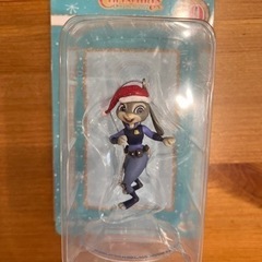 ディズニー　オーナメントくじ2022 アナ　ジュディの画像