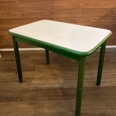 昭和レトロ　ダイニングテーブル