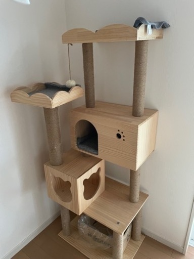 猫のキャットタワー