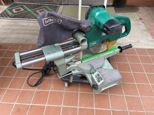 日立　HITACHI 卓上スライド丸のこ 255mm C10FS 中古品 通電・動作確認済み ジャンク