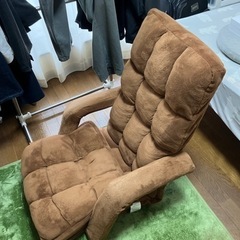 リクライニング機能と使わない時にコンパクトにできるのが便利です！の画像