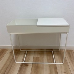 プランターボックス　白　鉄