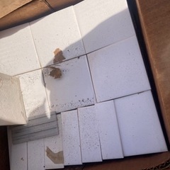 タイル　大量　差し上げますの画像