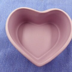 カメオセラミカ 小物入れ 蓋付き 陶器 ハート ピンク 幅10.5cm 奥行10cm 高さ5cm cameo ceramiche DeMain 札幌 西岡店の画像