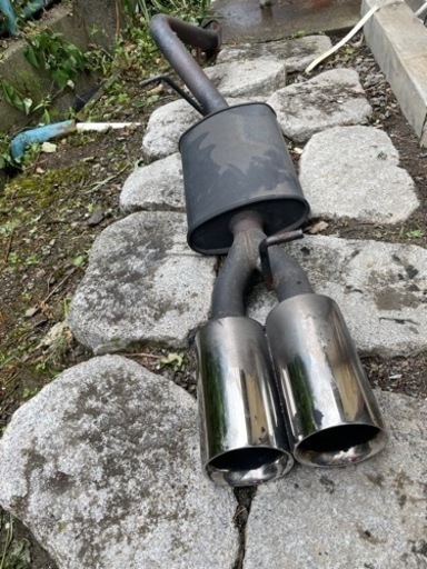 プリウス30用マフラー　2本出し