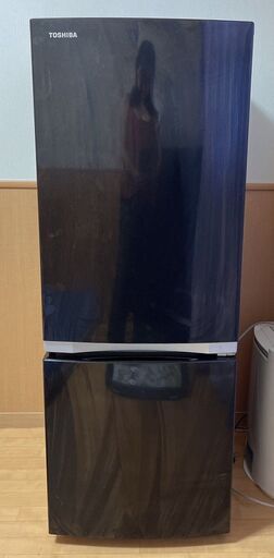美品　TOSHIBA　東芝　冷蔵庫　GR-P15BS(K)　2019年制　ブラック　 右開きタイプ /2ドア /153L